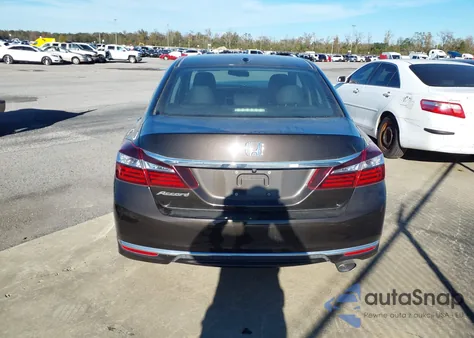 2017 Honda Accord Ex-L z USA, uszkodzony, nr VIN 1HGCR2F81HA037528